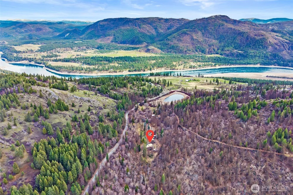 3442 Moore Road Kettle Falls, WA 99141