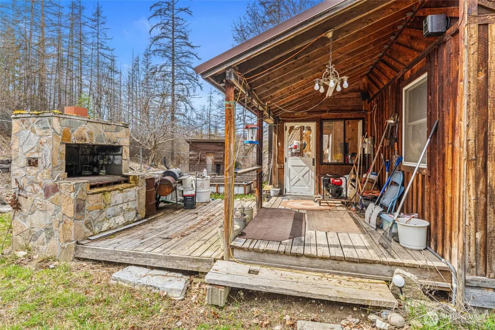 3442 Moore Road Kettle Falls, WA 99141