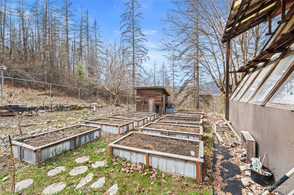 3442 Moore Road Kettle Falls, WA 99141