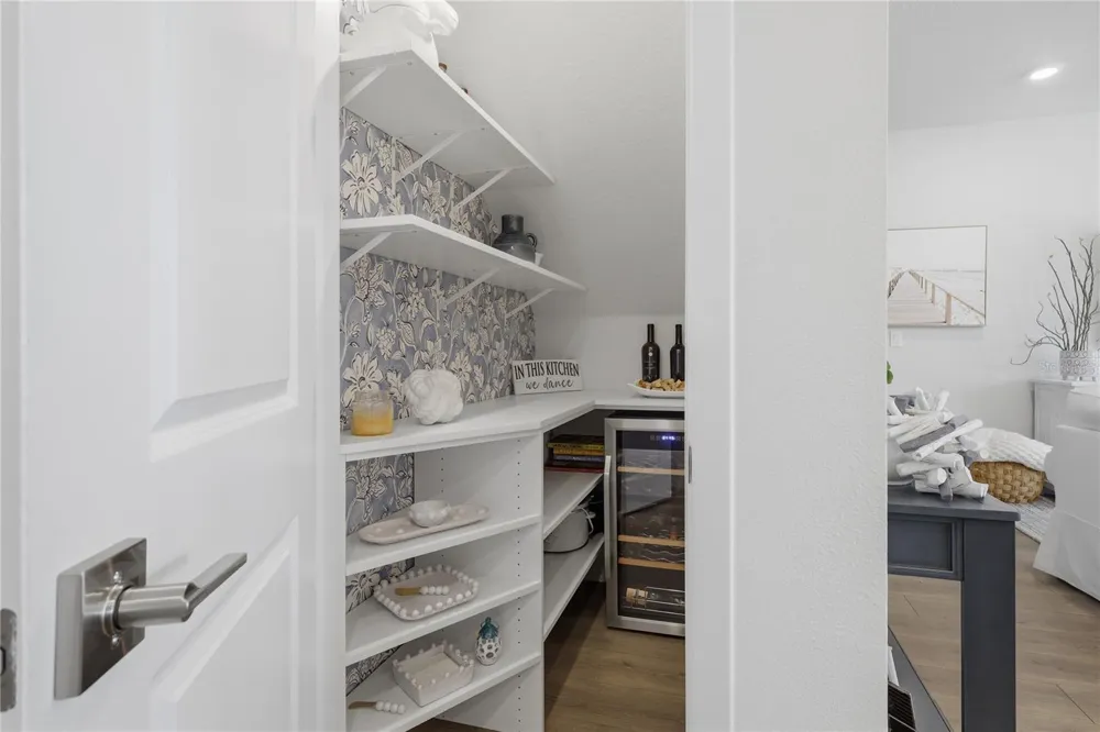 7221 SUTTON LANE Sarasota, FL 34240