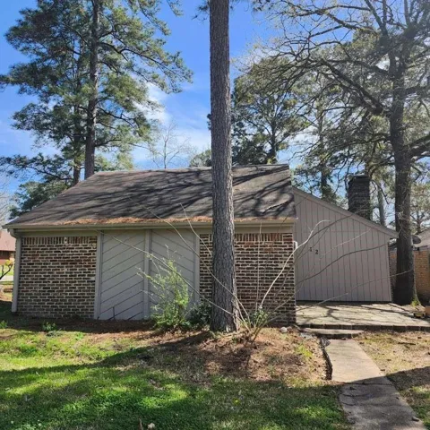 12 Windsor Court