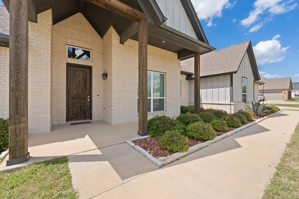 1001 Resolute Road Millsap, TX 76066
