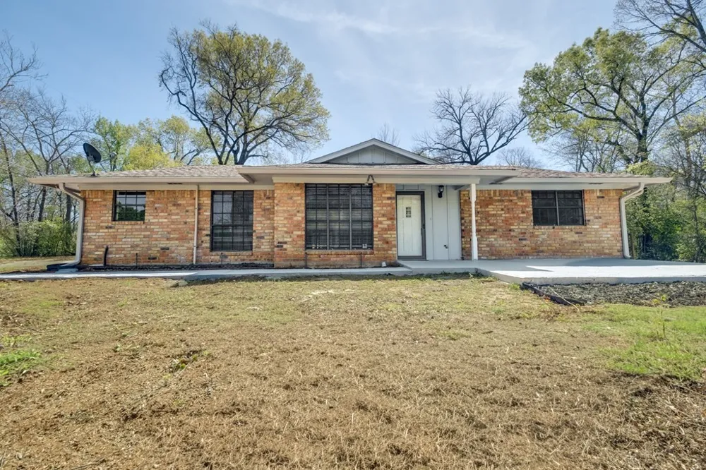 1112 Swanson Drive Palestine, TX 75801