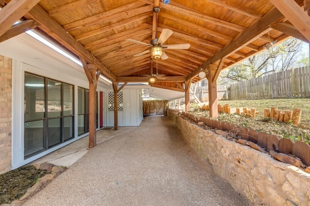 1112 Swanson Drive Palestine, TX 75801