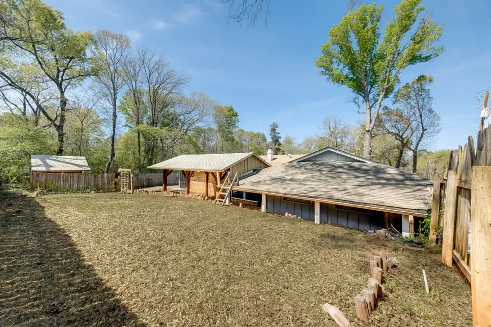 1112 Swanson Drive Palestine, TX 75801
