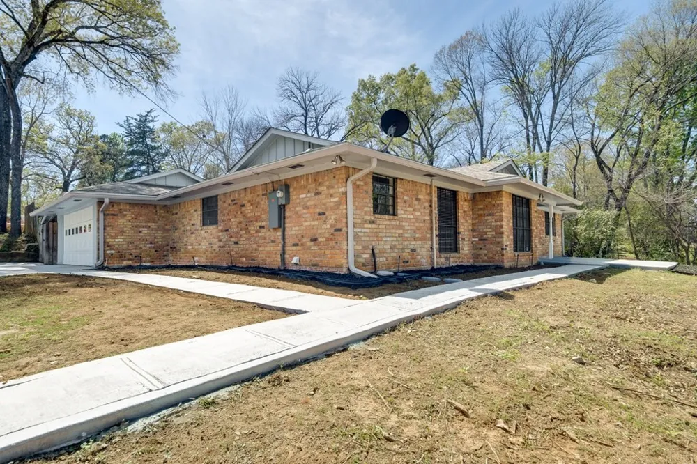 1112 Swanson Drive Palestine, TX 75801