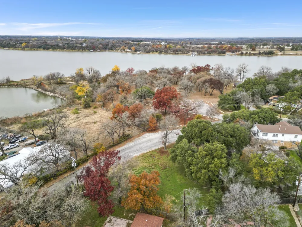 7533 Foster Drive Lake Worth, TX 76135