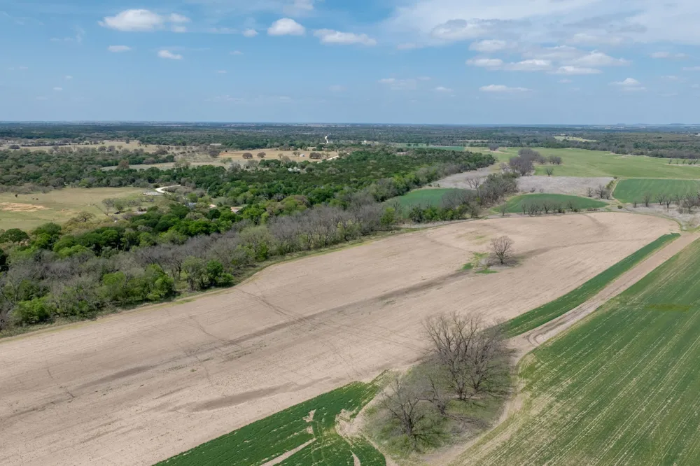 1225 County Road 189 Jonesboro, TX 76538
