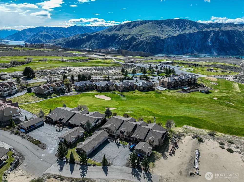 123 Red Hawk Drive Orondo, WA 98843