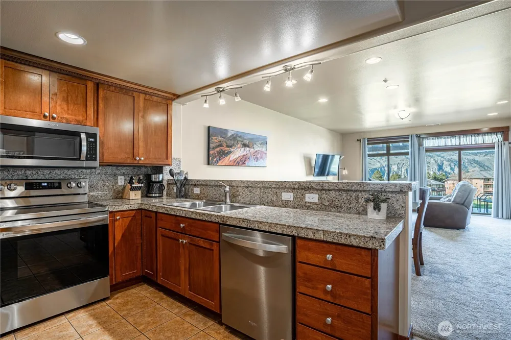 123 Red Hawk Drive Orondo, WA 98843