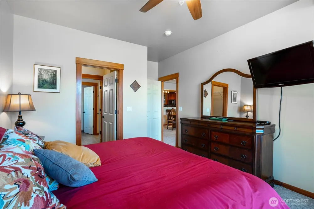 123 Red Hawk Drive Orondo, WA 98843