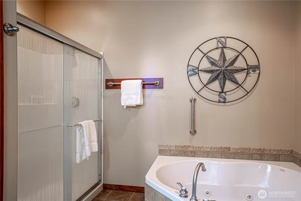 123 Red Hawk Drive Orondo, WA 98843