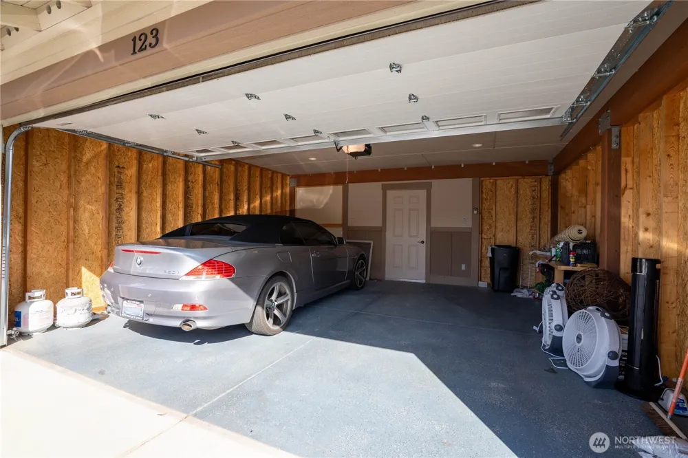 123 Red Hawk Drive Orondo, WA 98843