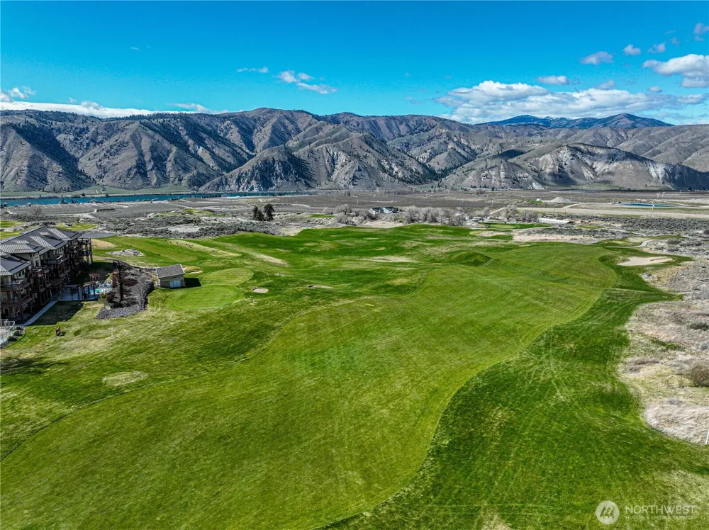 123 Red Hawk Drive Orondo, WA 98843