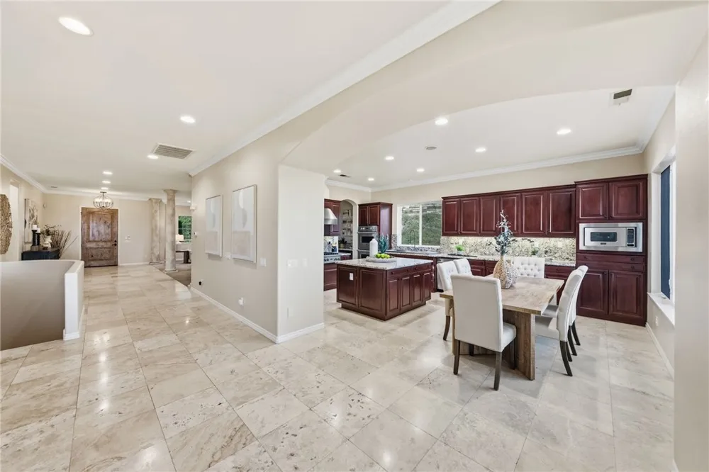 42365 Vista Montana Court Temecula, CA 92590