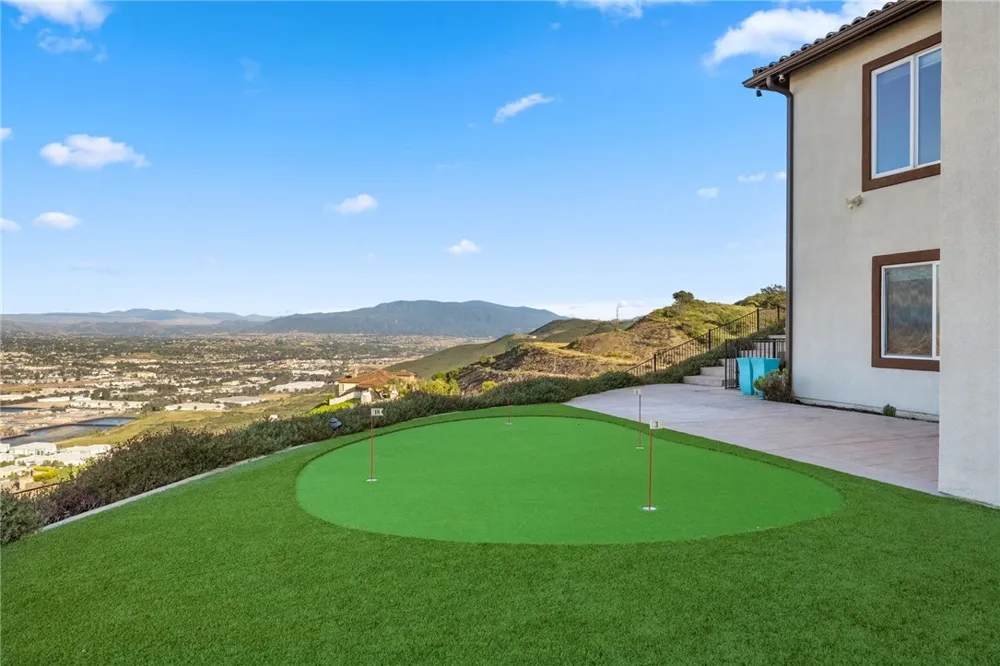 42365 Vista Montana Court Temecula, CA 92590