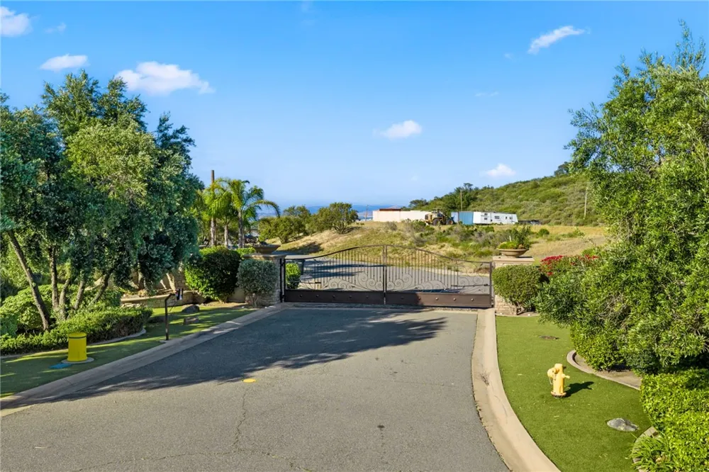 42365 Vista Montana Court Temecula, CA 92590