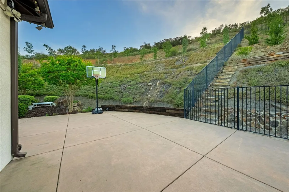 42365 Vista Montana Court Temecula, CA 92590