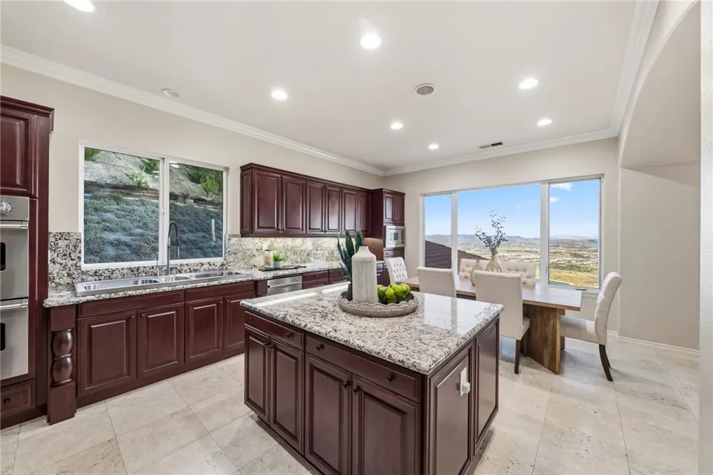 42365 Vista Montana Court Temecula, CA 92590