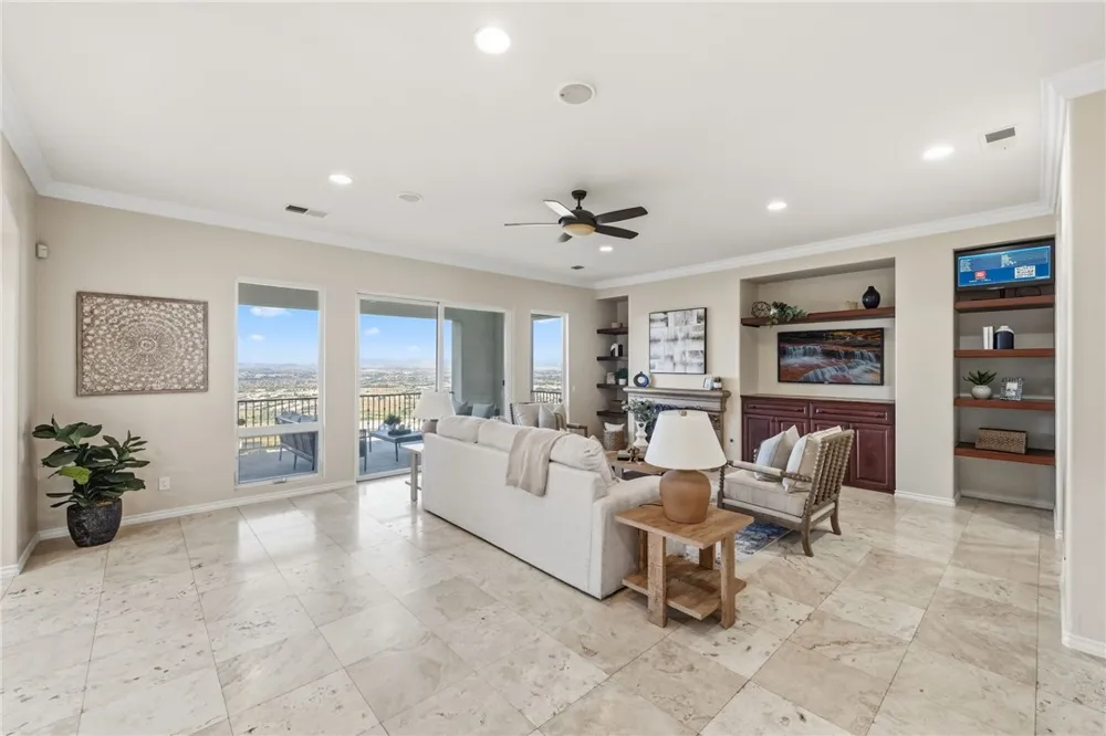 42365 Vista Montana Court Temecula, CA 92590