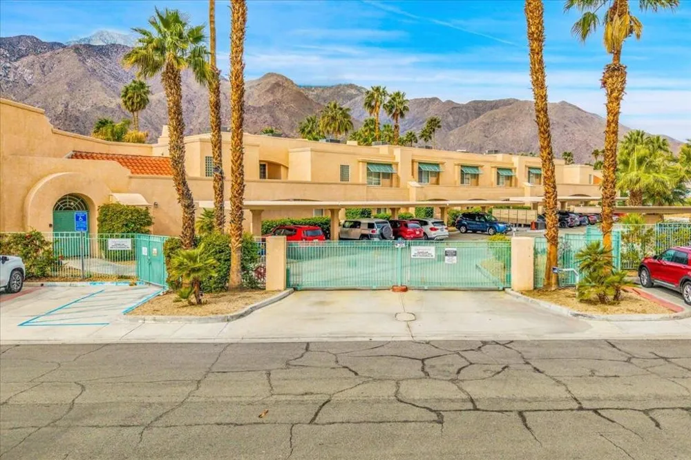 1555 Chaparral Road #334 Palm Springs, CA 92262