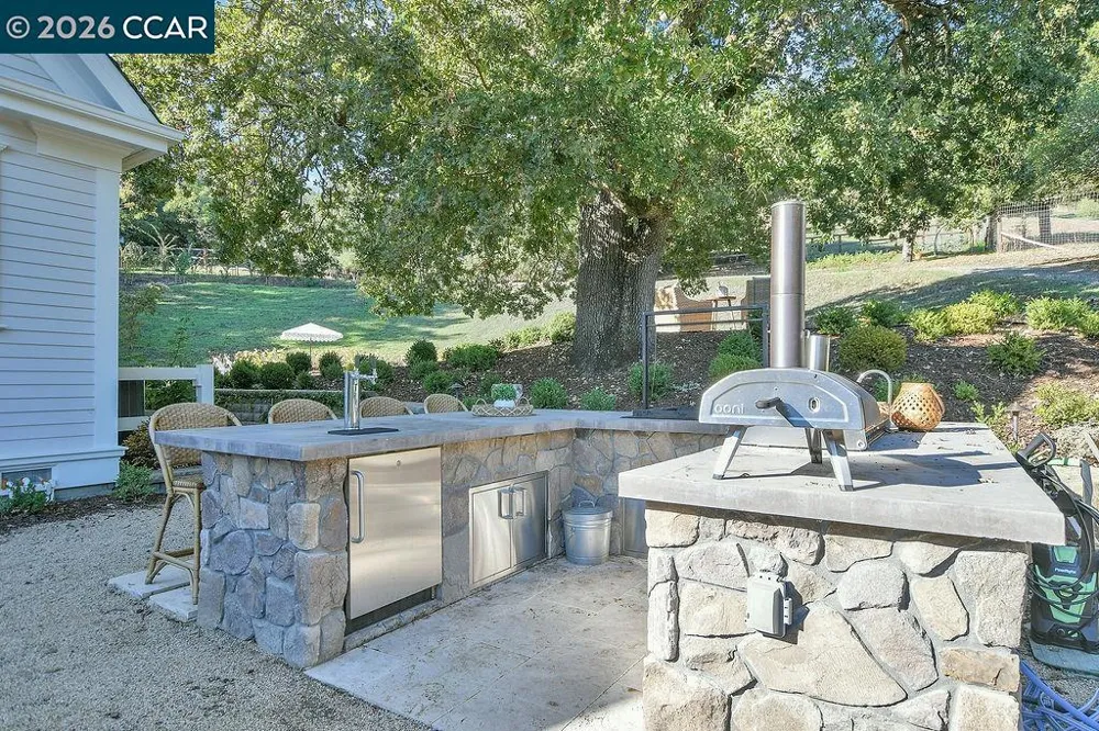1751 Reliez Valley Road Lafayette, CA 94549