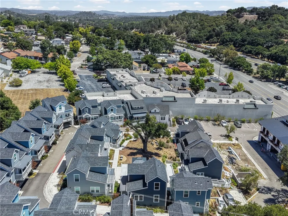 5926 Gran Paseo Way Atascadero, CA 93422