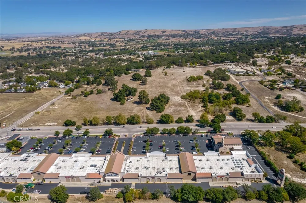 2115 El Camino Real Atascadero, CA 93422