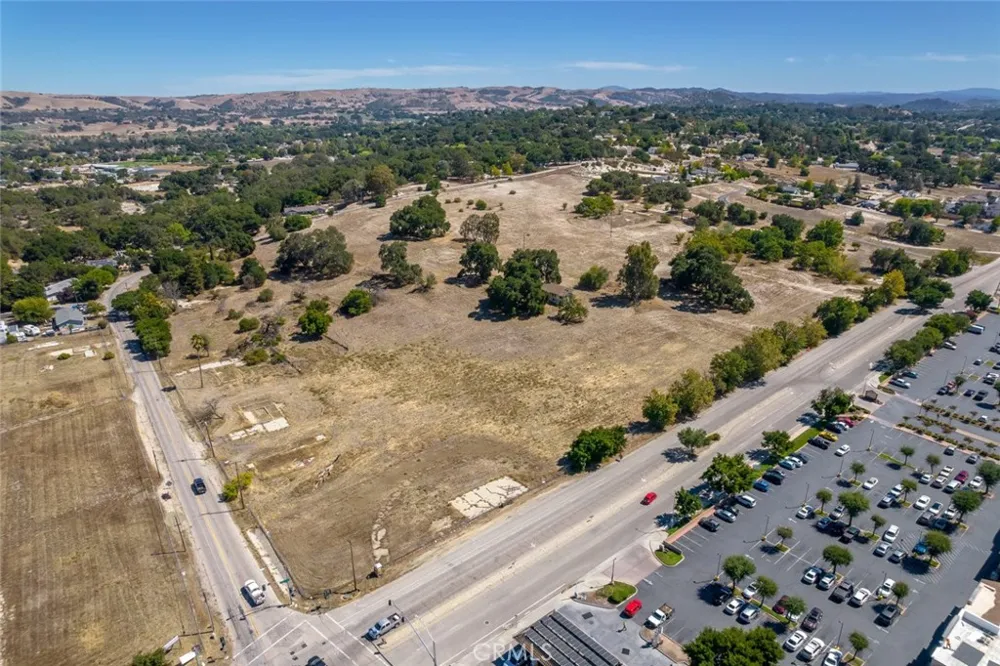 2115 El Camino Real Atascadero, CA 93422