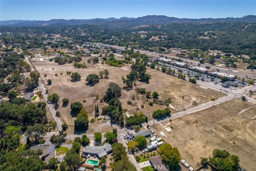 2115 El Camino Real Atascadero, CA 93422