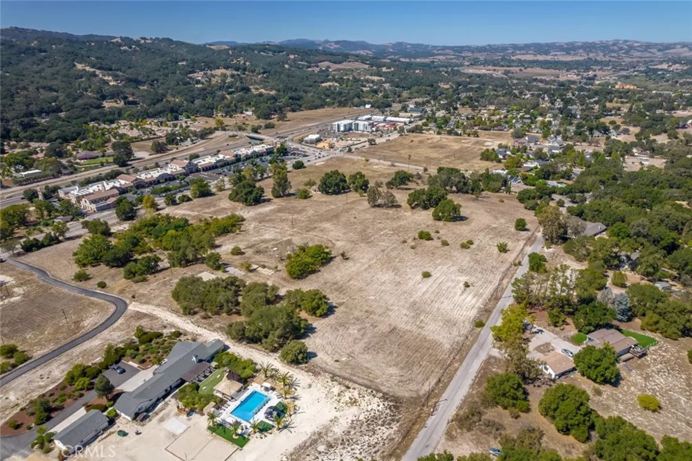 2115 El Camino Real Atascadero, CA 93422