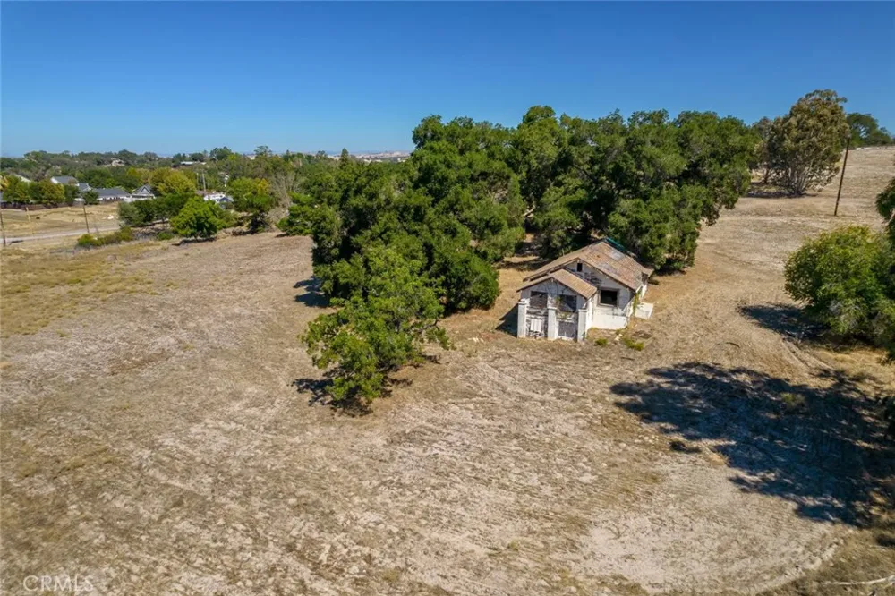 2115 El Camino Real Atascadero, CA 93422