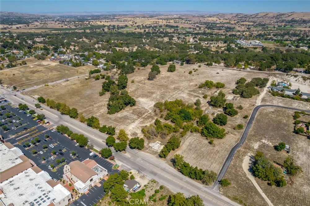 2115 El Camino Real Atascadero, CA 93422