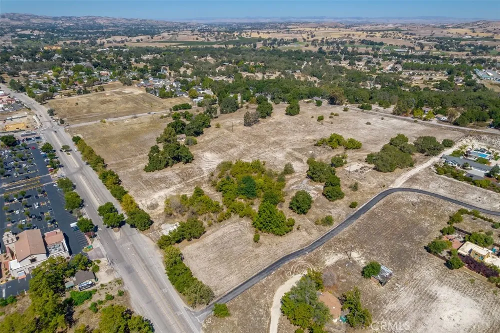 2115 El Camino Real Atascadero, CA 93422