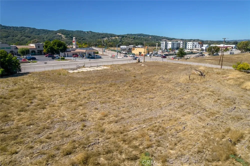 2115 El Camino Real Atascadero, CA 93422