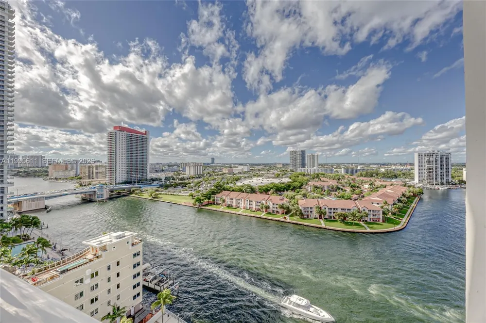 3800 S Ocean Drive #1606 Hollywood, FL 33019
