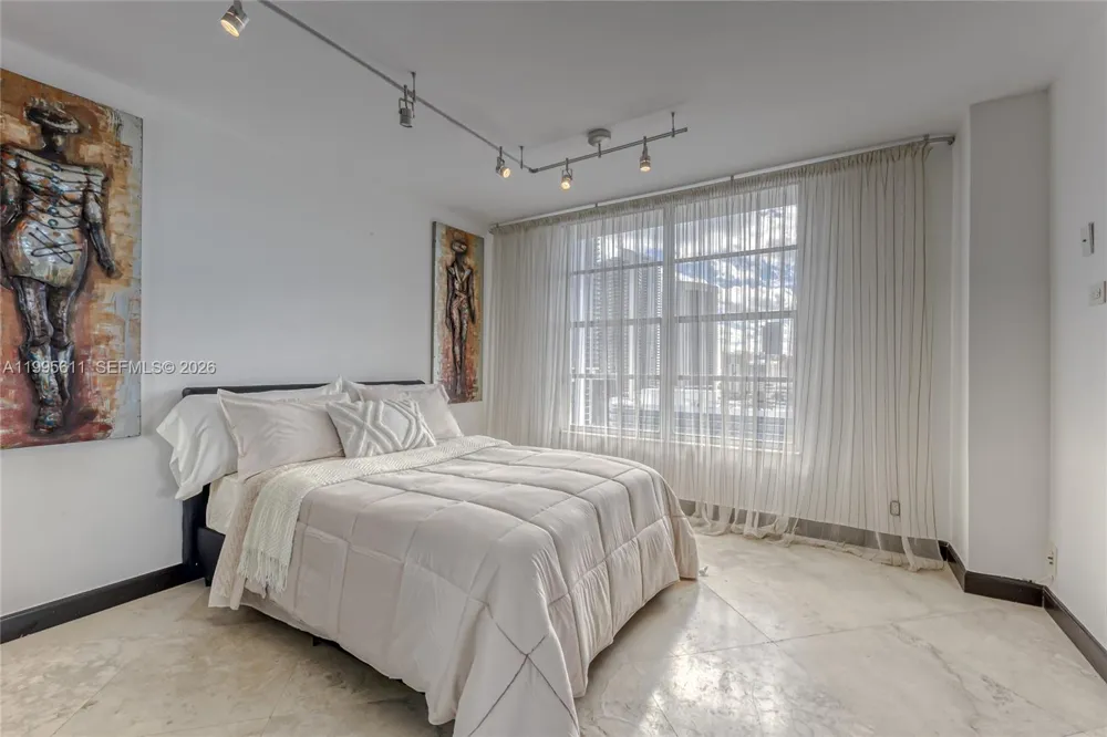 3800 S Ocean Drive #1606 Hollywood, FL 33019