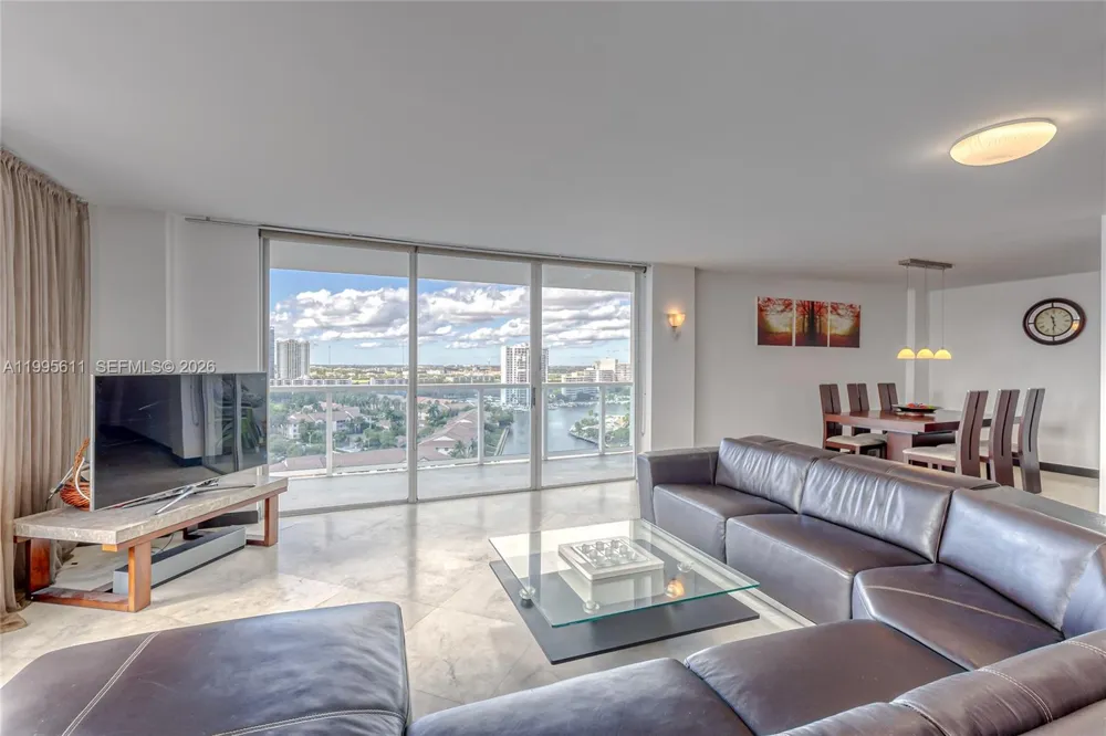 3800 S Ocean Drive #1606 Hollywood, FL 33019