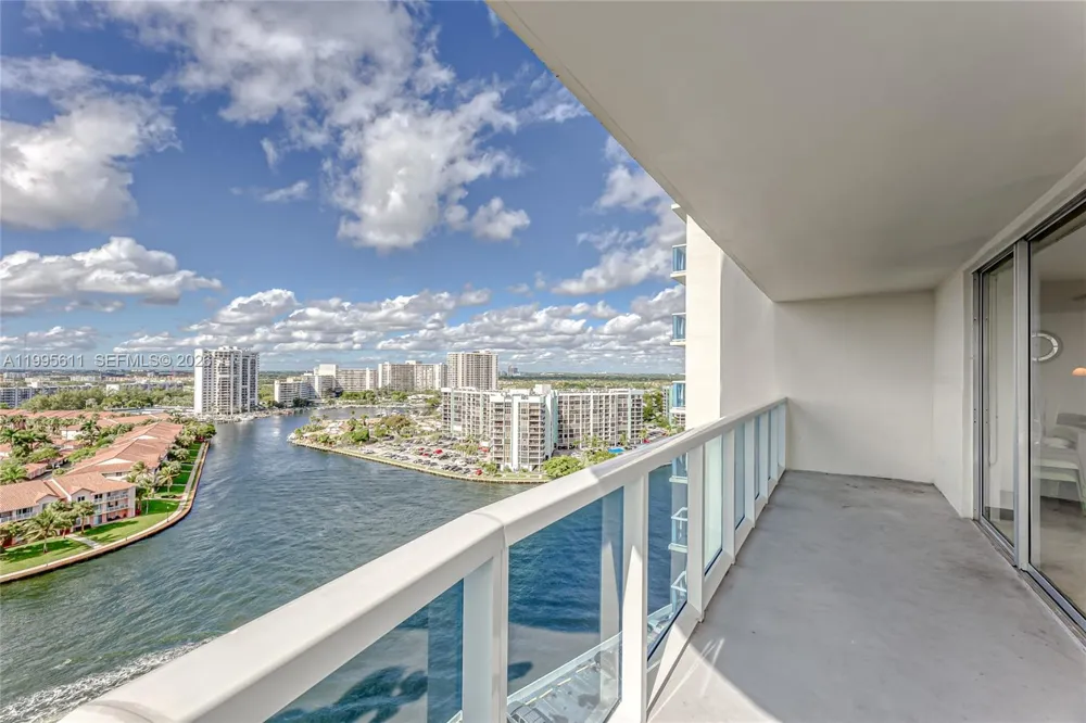 3800 S Ocean Drive #1606 Hollywood, FL 33019