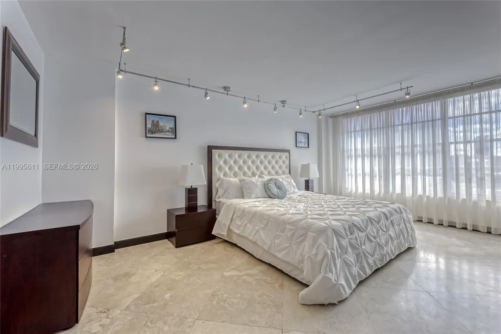 3800 S Ocean Drive #1606 Hollywood, FL 33019