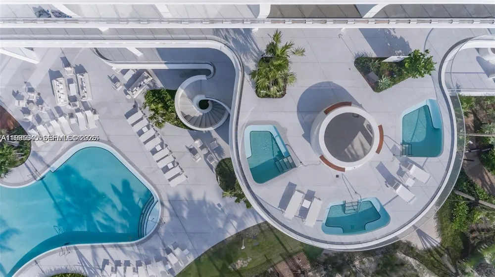 16901 Collins Ave #904 Sunny Isles Beach, FL 33160