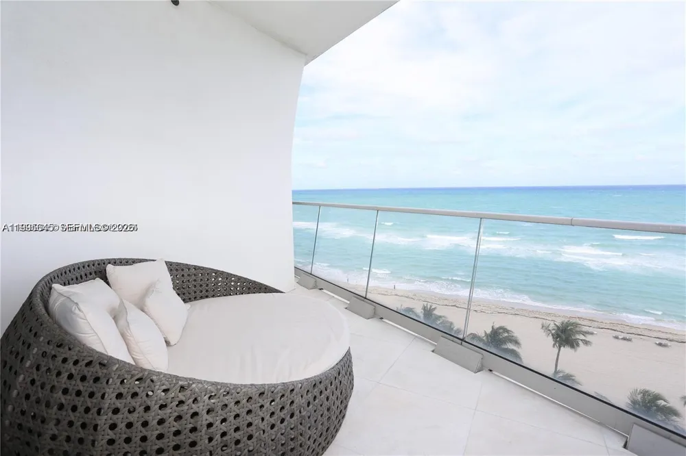 16901 Collins Ave #904 Sunny Isles Beach, FL 33160