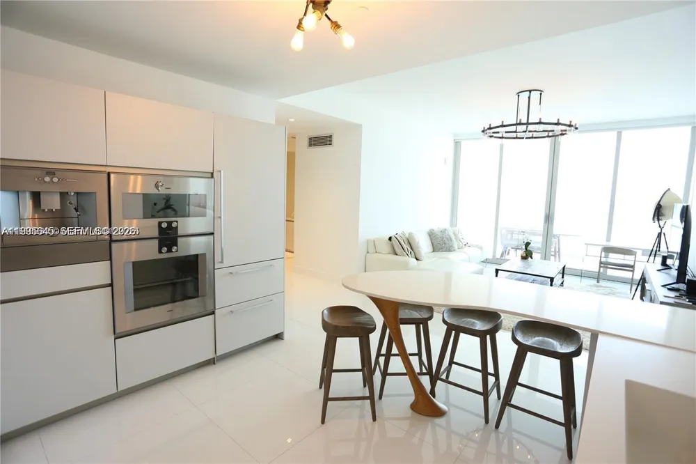 16901 Collins Ave #904 Sunny Isles Beach, FL 33160