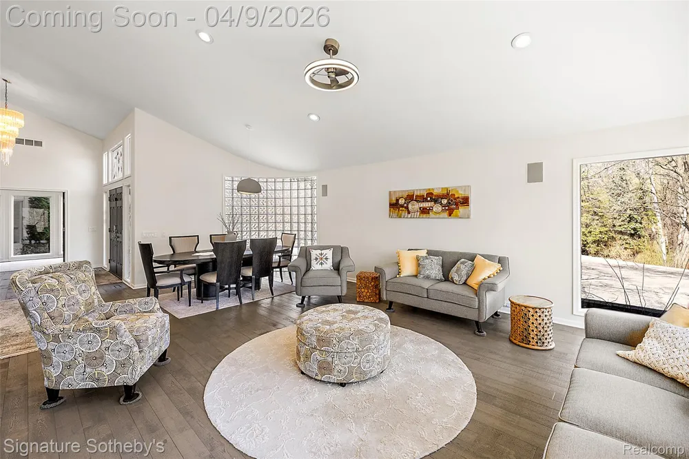 4650 Lahser Road Bloomfield Hills City, MI 48302