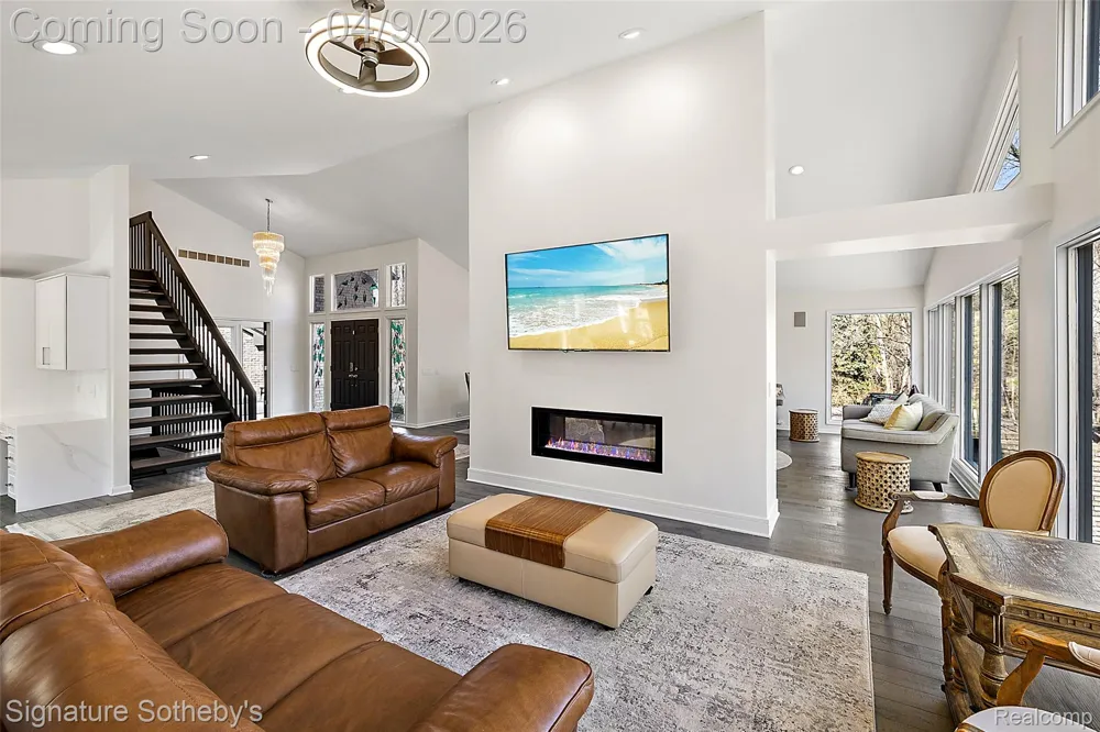 4650 Lahser Road Bloomfield Hills City, MI 48302
