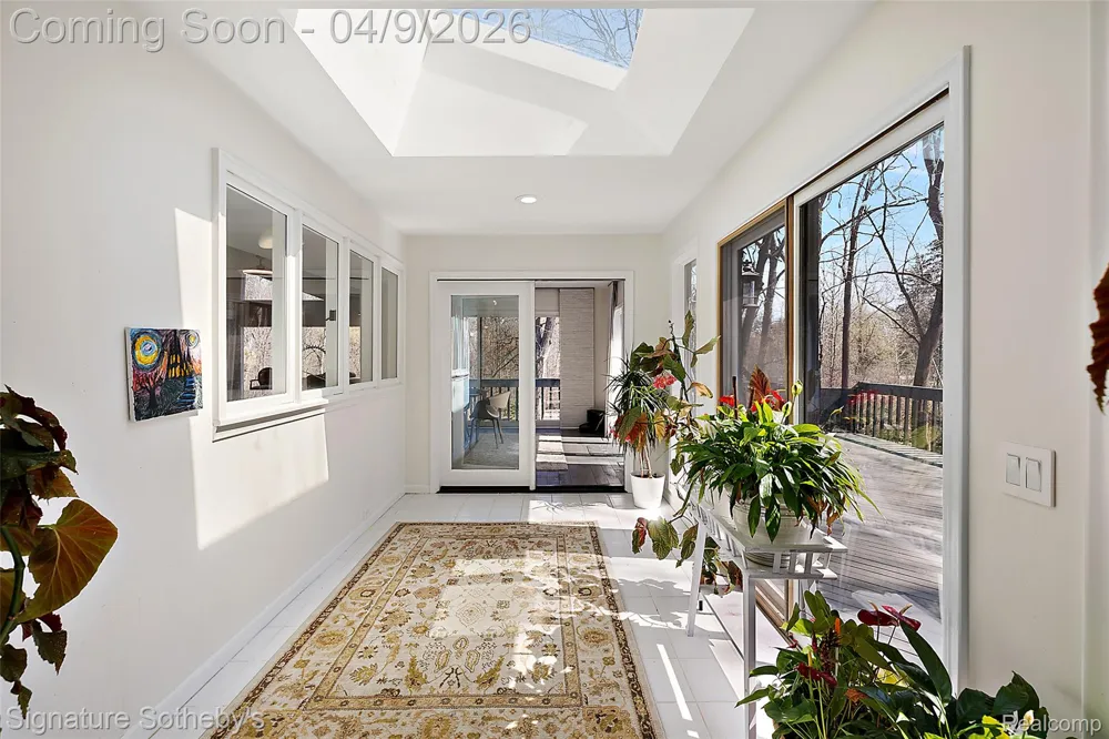 4650 Lahser Road Bloomfield Hills City, MI 48302
