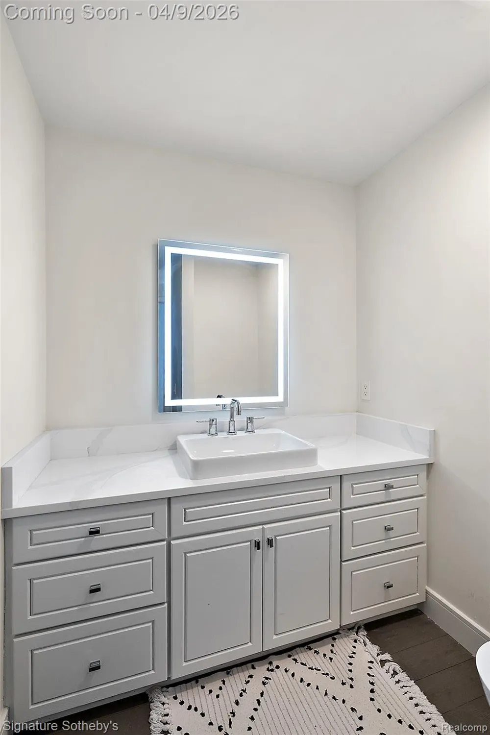 4650 Lahser Road Bloomfield Hills City, MI 48302