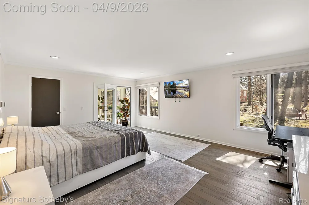 4650 Lahser Road Bloomfield Hills City, MI 48302
