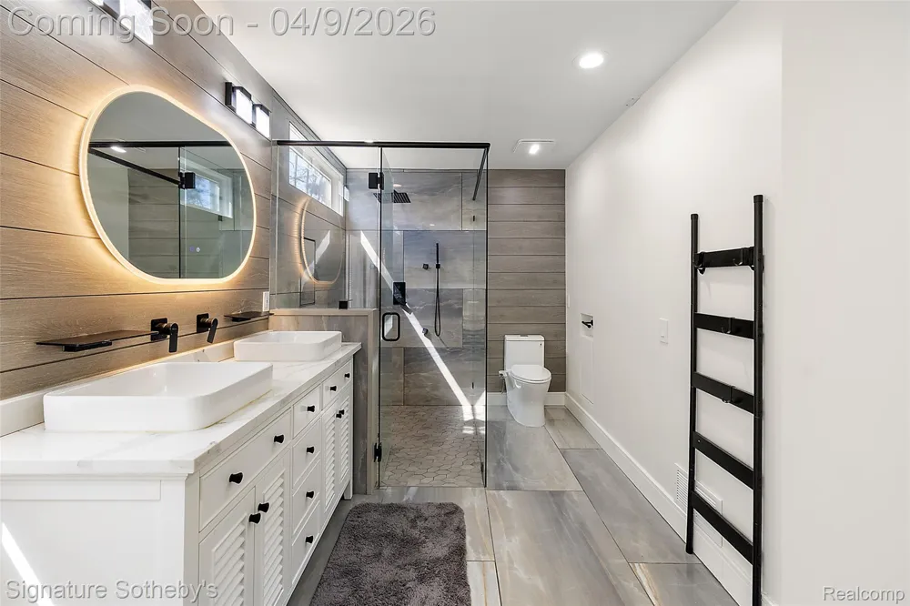 4650 Lahser Road Bloomfield Hills City, MI 48302