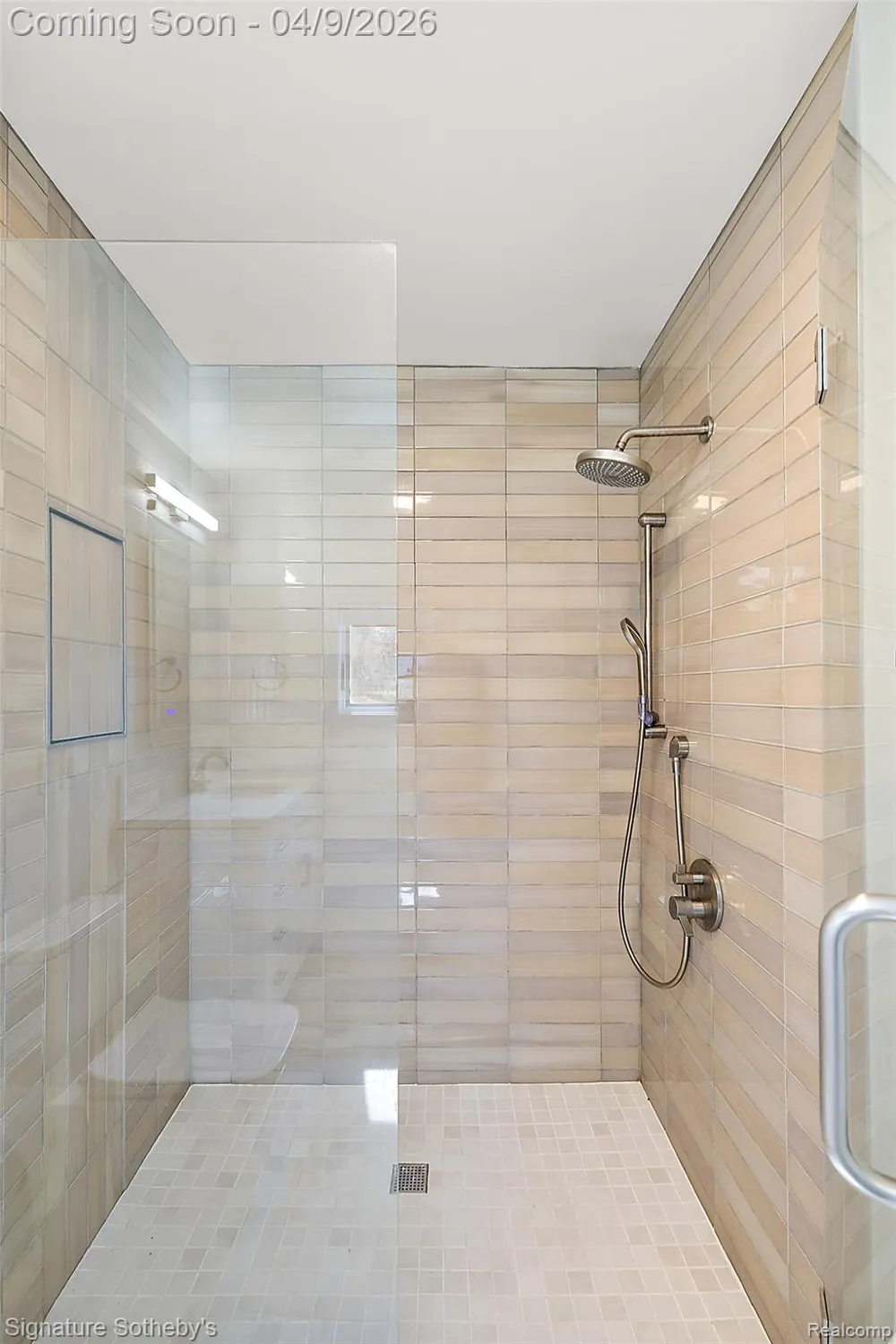 4650 Lahser Road Bloomfield Hills City, MI 48302